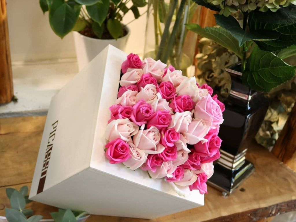 VAGENAS FLOWERS-ΑΝΘΟΠΩΛΕΙΟ-ΔΩΡΟ ΓΙΑ ΕΡΩΤΕΥΜΕΝΟΥΣ-epagelmaties.com.gr