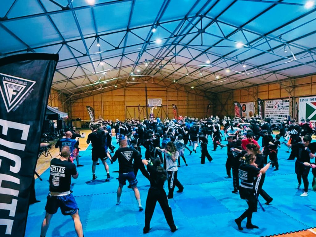 Cross Training και ενδυνάμωση Fighters Volou epagelmaties.com.gr