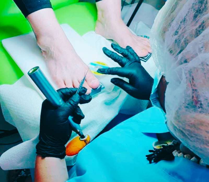 ποδολόγος ορθονουχίστρια Κοζάνη ΑμεΑ FRIENDLY