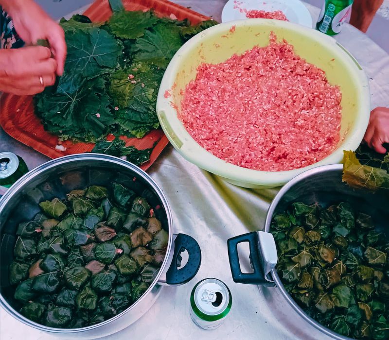 Αυθεντική νησιώτικη εμπειρία με καφέ, μουσική και παρέα στο Καφέ Ναυτικός, ιδανικό για όλη την οικογένεια – ameafriendly.gr