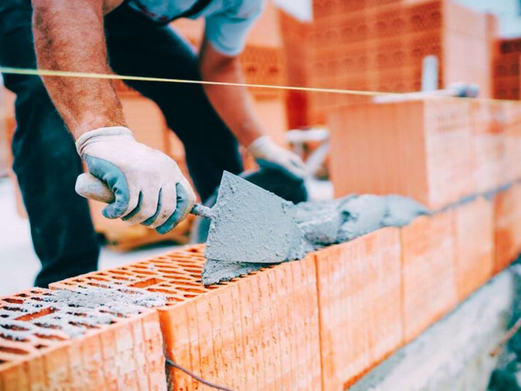 Εργασίες κομπρεσέρ και ειδικά χωματουργικά έργα για κάθε κατασκευαστική ανάγκη .epagelmaties.com.gr