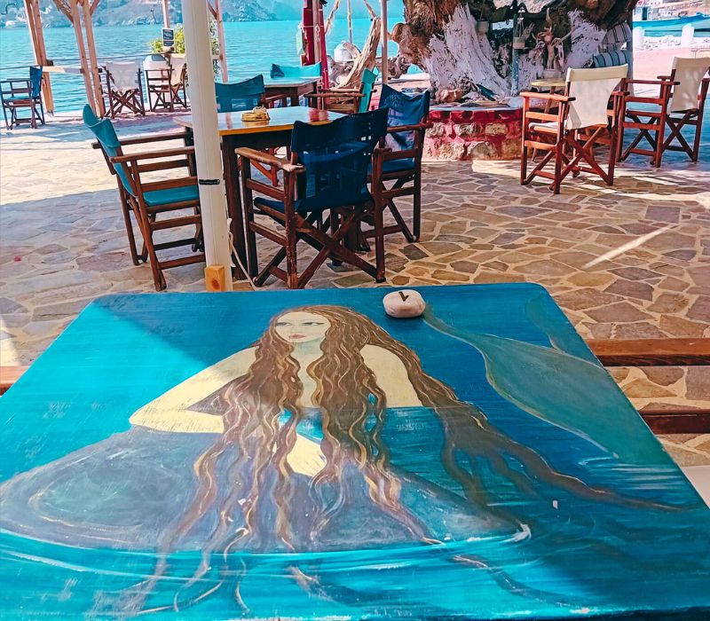 Ξεκινήστε τη μέρα σας με πλούσια πρωινά πάνω στο κύμα στο Καφέ Ναυτικός .ameafriendly.gr