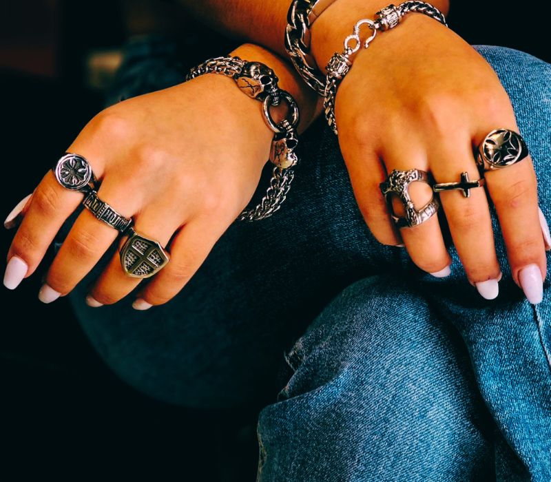 Studio χώρος υψηλής αισθητικής με σύγχρονο εξοπλισμό και καθαρό περιβάλλον ameafriendly.gr