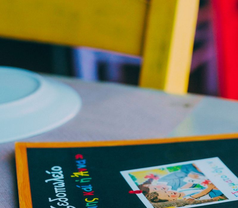 Καθημερινές απολαύσεις με καφέ και παγωτό σε φυσικό περιβάλλον epagelmaties.com.gr