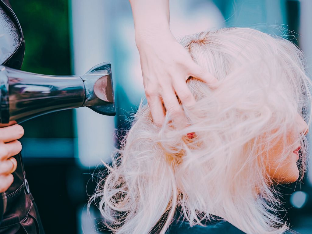 Κομμωτήριο Κατερίνα Κοντορούση Ηλιούπολη epagelmaties.com.gr