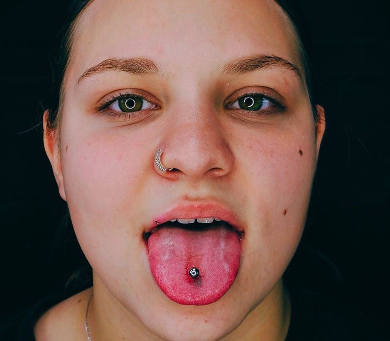 υπηρεσία piercing με έμφαση στην ασφάλεια και την ποιότητα epagelmaties.com.gr