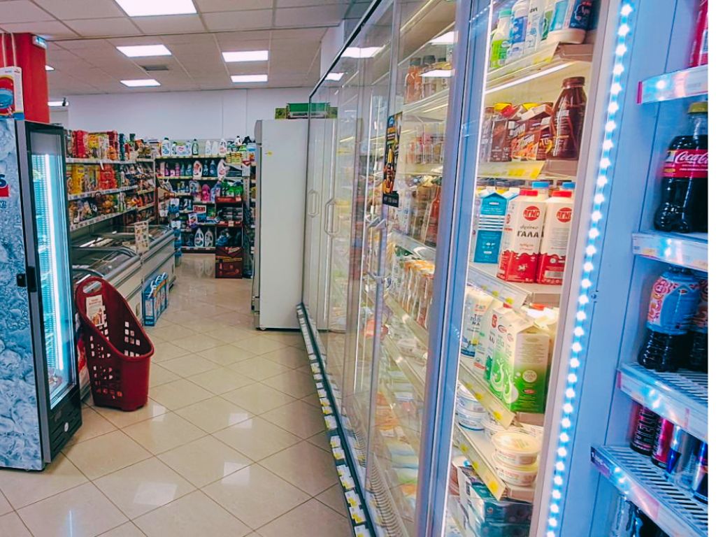 Το Express Market στα Βασιλικά προσφέρει καθημερινά φρέσκα τρόφιμα - epagelmaties.com.gr