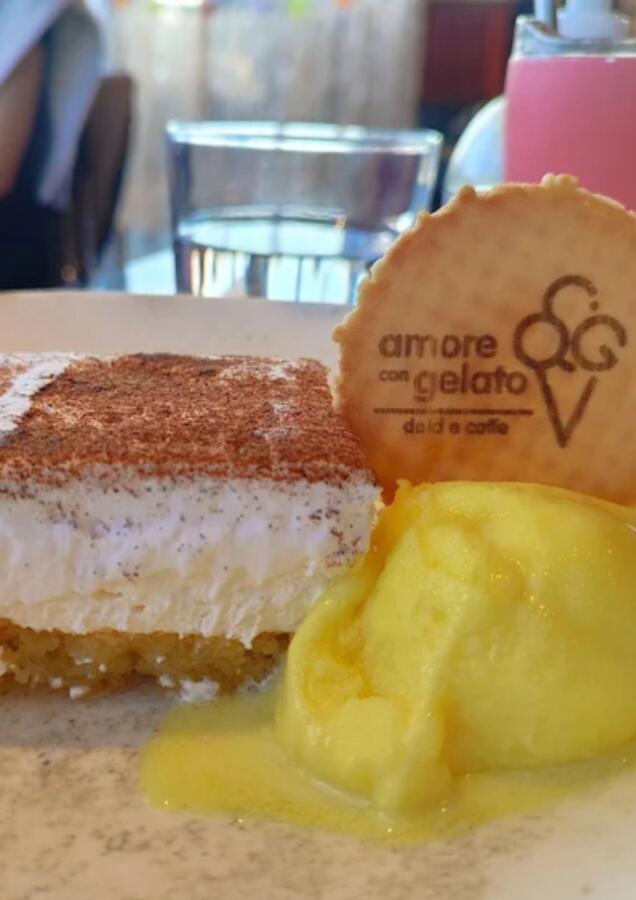 Αυθεντικό ιταλικό παγωτό Gelato στη Σαλαμίνα για μικρούς και μεγάλους. epagelmaties.com.gr