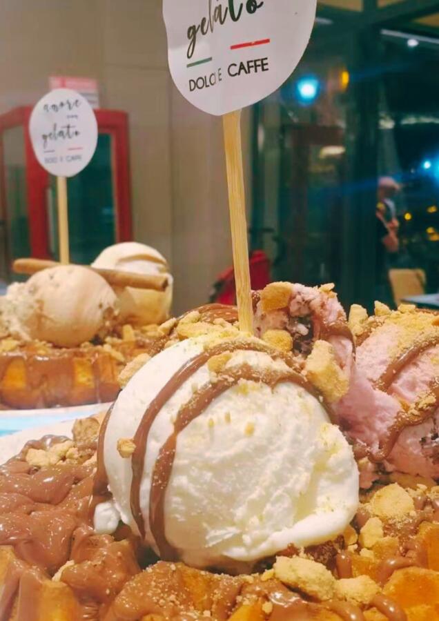 Βάφλες, κρέπες και pancakes με υλικά της επιλογής σας στη Σαλαμίνα. epagelmaties.com.gr